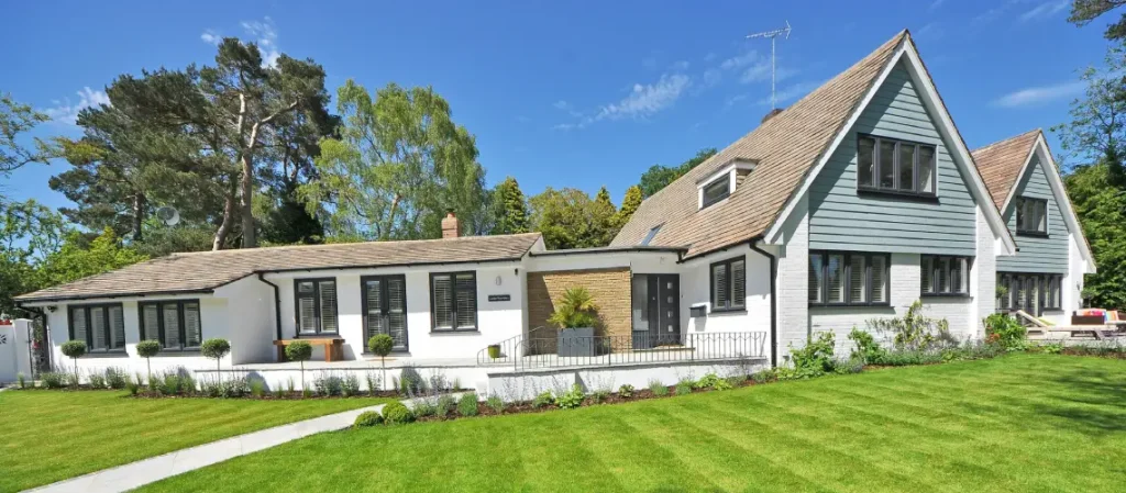 Professional valuer conducting a house valuation in Brisbane suburb